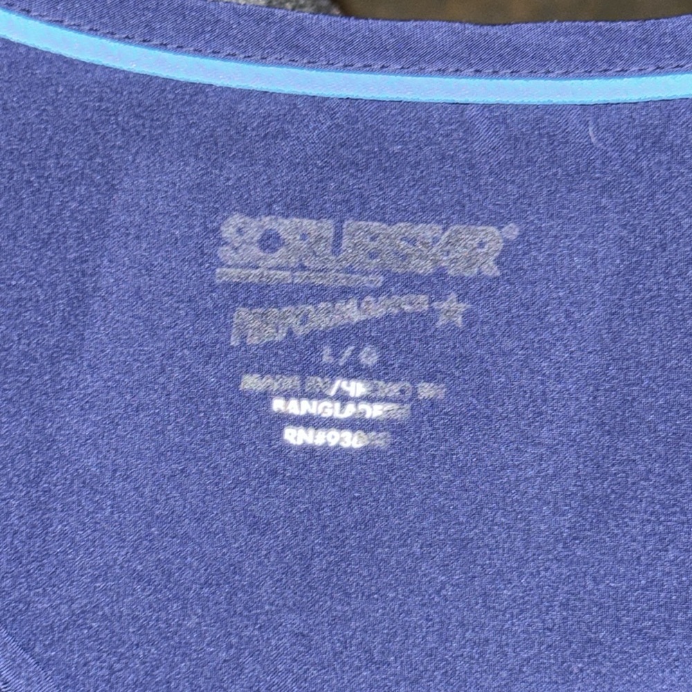 Scrubstar Scrub Top‎ - Picture 6 of 6